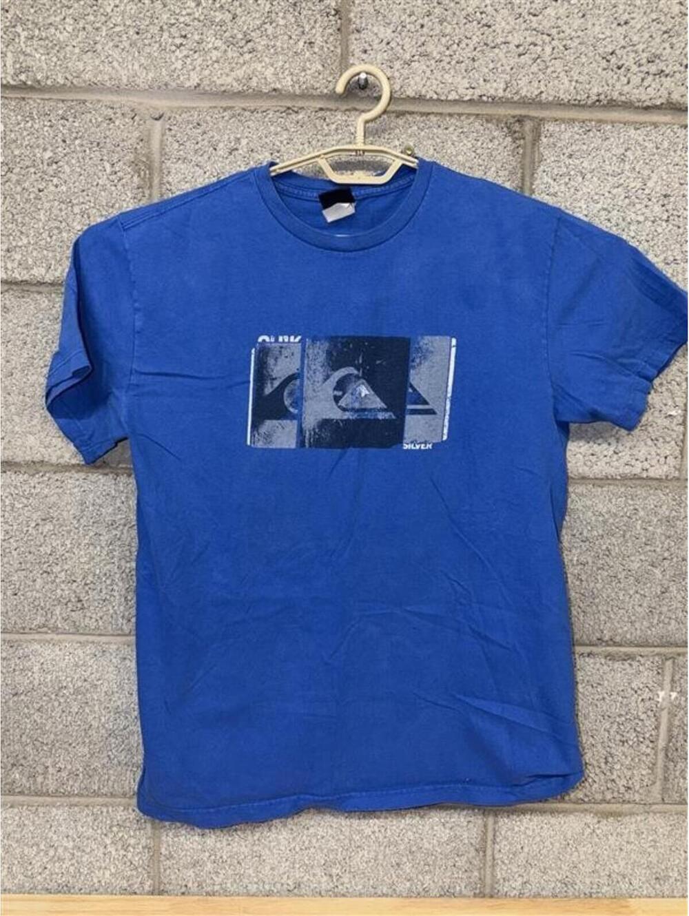 Quiksilver Graphic T-Shirt Size L 2010s Surf Skate Blue Logo